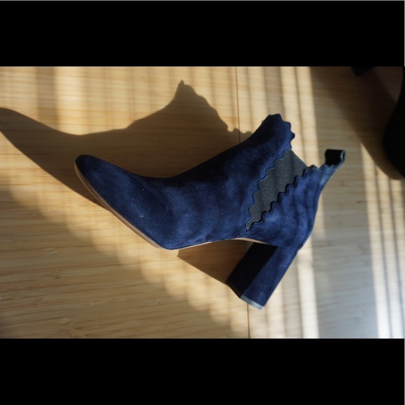 Chloe Lauren Scalloped Suede Ankle Boot NWT 40.5 - Picture 2 of 6